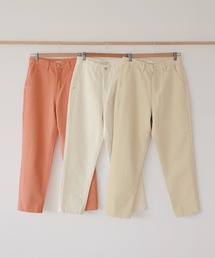 Isn't She?（イズントシー）の「カラーテーパードデニムライクパンツ（デニムパンツ）」