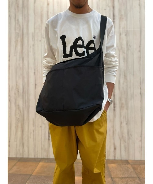 PLUS ONE(プラスワン)の「【PLUS ONE】PLワンルームショルダーバッグ(ショルダーバッグ・メンズ・ブラック/ライトベージュ・ONE SIZE)」の20枚目の写真