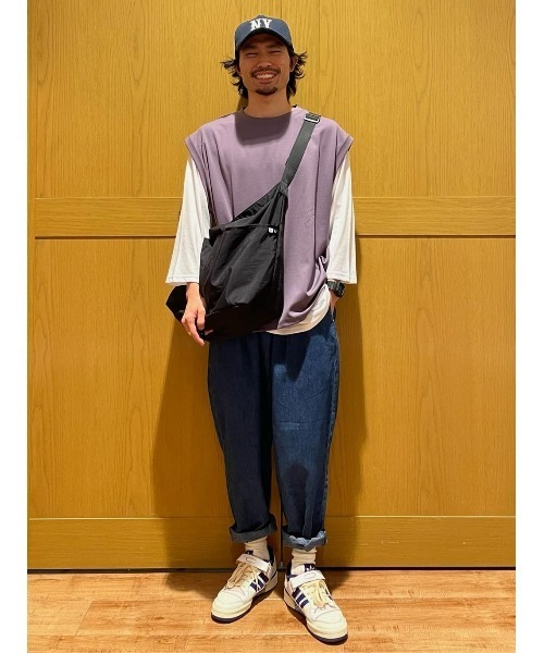 PLUS ONE(プラスワン)の「【PLUS ONE】PLワンルームショルダーバッグ(ショルダーバッグ・メンズ・ブラック/ライトベージュ・ONE SIZE)」の21枚目の写真