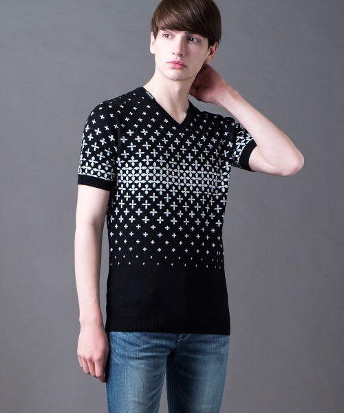 Buffalo Bobs（バッファローボブズ）の「SHIPPO(シッポウ)モノグラム Vネック 半袖ニット（ニット/セーター・メンズ・ホワイト/ネイビー/ブラック・1-2/2-3）」の16枚目の写真