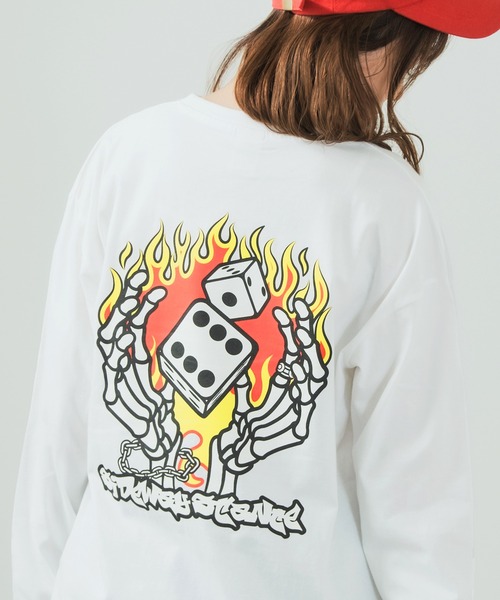 SIDEWAY STANCE（サイドウェイスタンス）の「【SIDEWAY STANCE】オリジナル グラフィック プリント ロンT（Tシャツ/カットソー・メンズ・I/L/M/ホワイト系その他2/J/ブラック系その他2/ブラック系その他/ホワイト系その他/A/E/D/H/F/B/G/C/イエロー系1/ブラック系1/ホワイト系1/ブラック系/Q/ホワイト系/N/イエロー系/K/ブラック系5/ブラック系4/ブルー系2/ホワイト系5/ブラック系3/ホワイト系4/ホワイト系3/ブルー系3/イエロー系2/イエロー系3/ホワイト系6/ブラック系6/イエロー系その他2/O/P/S/ブルー系その他2/R/イエロー系その他/ブルー系その他/グレー系その他/パープル/グレー/カーキ/ブルー系8/パープル系7/グレー系7/グレー系8/ブラック系8/ブラック系7/ホワイト系8/ホワイト系7/カーキ系3/ホワイト系その他4/ホワイト系その他3/ブラック系その他4/ブラック系その他3/イエロー系その他4/ホワイト系その他5/ブラック系その他5/グレー系その他5/ブラック系9/ホワイト系9/ブラック系その他6/ホワイト/その他1/その他2/その他3/その他6/ブラック系その他7/ホワイト系その他7/ブラック/その他/その他4/その他5/ホワイト系その他6・MEDIUM/LARGE/X-LARGE/SMALL）」の10枚目の写真