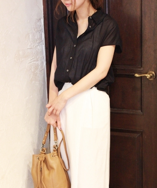 JOURNAL STANDARD(ジャーナルスタンダード)の「80ローンサイドタックシャツ#(シャツ/ブラウス・レディース・ホワイト/ベージュ/ネイビー/ピンク/イエロー・FREE)」の21枚目の写真