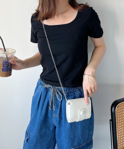 CLEA(クレア)の「ミラー付き/マイクロミニショルダーチェーンバッグ(ショルダーバッグ・レディース・ブラック/サックスブルー/ピンク/ブラウン/ホワイト・FREE)」の10枚目の写真