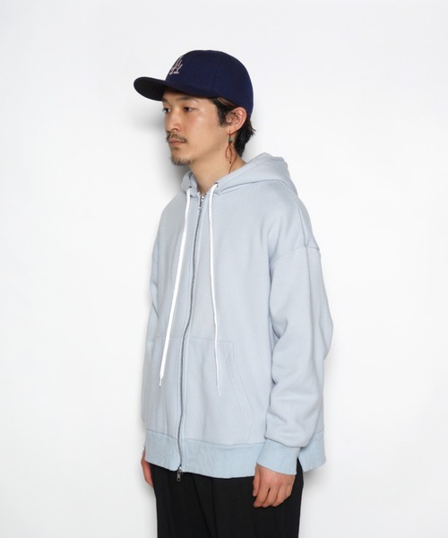 superNova.（スーパーノヴァ）の「Slit big zip parka - cotton wool sweat（パーカー・メンズ・サックスブルー・S/M）」の4枚目の写真