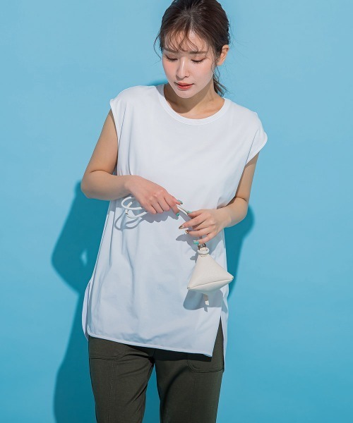 VICKY(ビッキー)の「【これからの夏に大活躍!機能性素材】さらさらフレンチスリーブ《手洗い可能》(Tシャツ/カットソー・レディース・ホワイト/ブラック/カーキ/イエロー/ネイビー/ベージュ・M)」の7枚目の写真