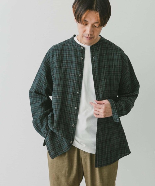 URBAN RESEARCH DOORS（アーバンリサーチドアーズ）の「シルケットリネンバンドカラーロングスリーブシャツ（シャツ/ブラウス・メンズ・ブラウン/ホワイト/ブルー/グリーン/イエロー/ホワイト系その他・MEDIUM/LARGE/X-LARGE）」の5枚目の写真