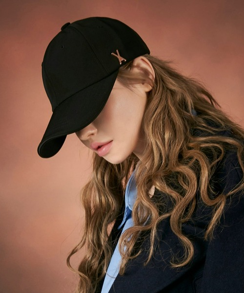 VARZAR(バザール)の「VARZAR(バザール)/Rose gold stud over fit ball cap/ローズゴールド スタッズ オーバーフィット ベースボール キャップ(キャップ・レディース・ブラック/ベージュ・FREE)」の3枚目の写真