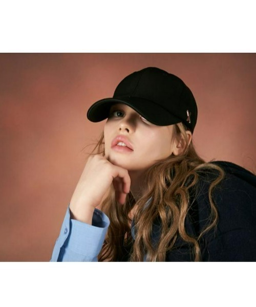 VARZAR(バザール)の「VARZAR(バザール)/Rose gold stud over fit ball cap/ローズゴールド スタッズ オーバーフィット ベースボール キャップ(キャップ・レディース・ブラック/ベージュ・FREE)」の19枚目の写真