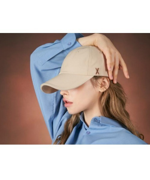 VARZAR(バザール)の「VARZAR(バザール)/Rose gold stud over fit ball cap/ローズゴールド スタッズ オーバーフィット ベースボール キャップ(キャップ・レディース・ブラック/ベージュ・FREE)」の11枚目の写真