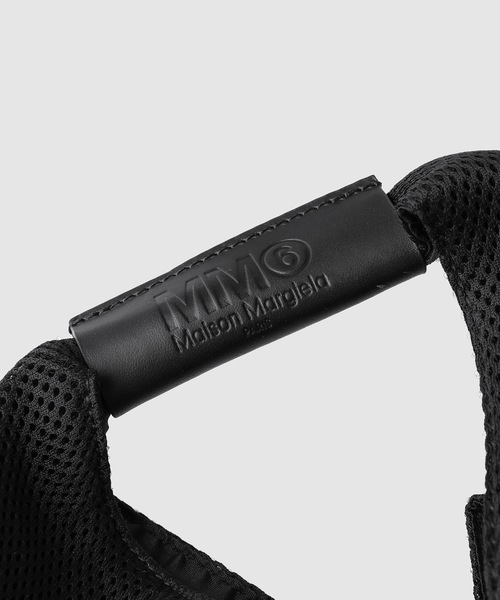 MM6 Maison Margiela(エムエムシックス メゾン マルジェラ)の「HANDBAG(ハンドバッグ・レディース・ブラック・FREE)」の5枚目の写真