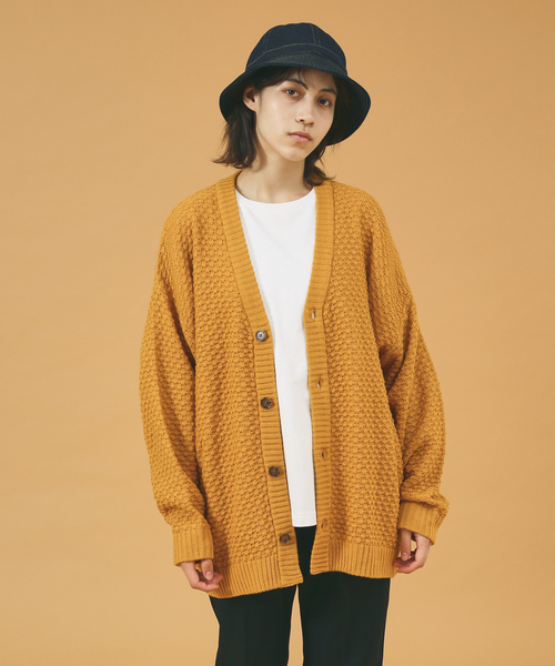 ABAHOUSE（アバハウス）の「【WEB限定】リップル編みVネックカーディガン/ アンサンブル/ユニセックス/Revo.（ニット/セーター・メンズ・ブラック/グレー/オレンジ/グリーン/マスタード・M/L）」の4枚目の写真