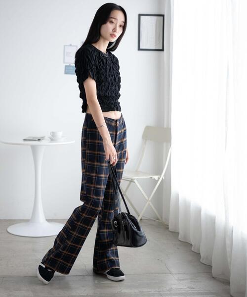 WEGO（ウィゴー）の「WEGO/シャーリングトップス（Tシャツ/カットソー・レディース・ブラック/オフホワイト・FREE）」の11枚目の写真