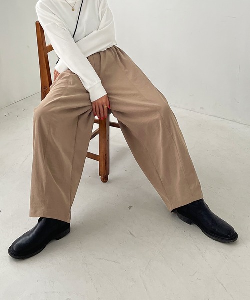 for/c（フォーシー）の「[低身長/高身長向けサイズ有]速乾チノコクーンパンツ【サスティナブル】（チノパンツ・レディース・ブラック/ベージュ/アイボリー/チャコールグレー/ブラウン/ネイビー/ブラウン系その他/カーキ・L/M/LL/S/MP/LP/TM/TL）」の18枚目の写真