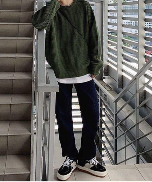 NOWLE（ノウル）の「【NOWLE】クルーネック プルオーバー ニット（ニット/セーター・メンズ・ダークブラウン/ブルー/カーキ/オレンジ/ブラック・X-LARGE/LARGE/MEDIUM）」の9枚目の写真