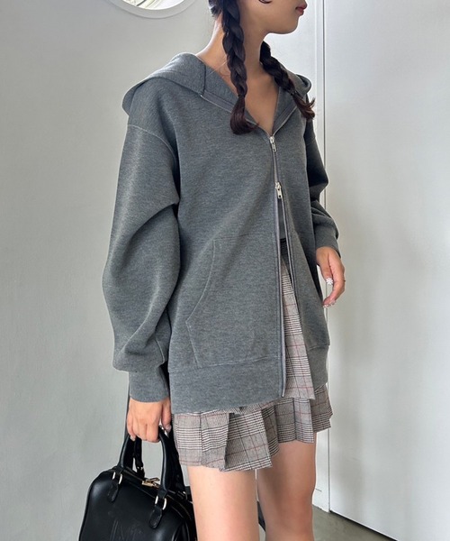 one after another NICE CLAUP(ワンアフターアナザーナイスクラップ)の「オーバーサイズダブルジップパーカー(パーカー・レディース・グレー/チャコールグレー/アイボリー・FREE)」の18枚目の写真