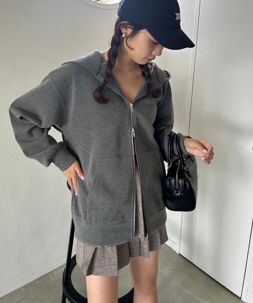 one after another NICE CLAUP(ワンアフターアナザーナイスクラップ)の「オーバーサイズダブルジップパーカー(パーカー・レディース・グレー/チャコールグレー/アイボリー・FREE)」の14枚目の写真