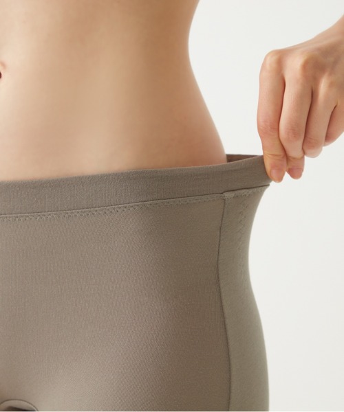 GUNZE（グンゼ）の「いいここち快適ショーツ レギュラーショーツ ピタシェイプ おしりリフトアップ（ショーツ・レディース・スモークピンク/ライトベージュ/ブラック/ブラウン系その他・MEDIUM/LARGE/X-LARGE）」の10枚目の写真