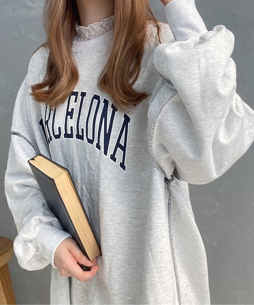 Nana(ナナ)の「カレッジロゴカットオフプルオーバー(Tシャツ/カットソー・レディース・グレー/ブラック・FREE)」の9枚目の写真