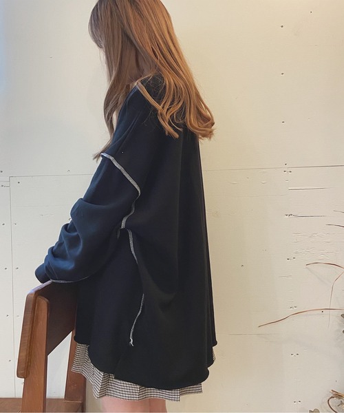 Nana(ナナ)の「カレッジロゴカットオフプルオーバー(Tシャツ/カットソー・レディース・グレー/ブラック・FREE)」の15枚目の写真