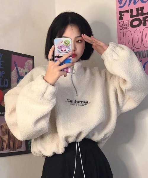 Achic(アシック)の「ロゴハーフジップボアプルオーバー ユニセックス ロゴトップス(その他トップス・レディース・ブラック/アイボリー/ブラウン系その他・M)」の1枚目の写真
