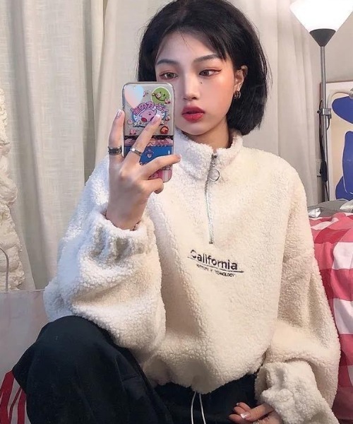 Achic(アシック)の「ロゴハーフジップボアプルオーバー ユニセックス ロゴトップス(その他トップス・レディース・ブラック/アイボリー/ブラウン系その他・M)」の7枚目の写真