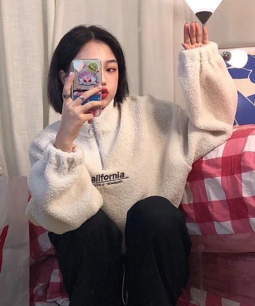Achic(アシック)の「ロゴハーフジップボアプルオーバー ユニセックス ロゴトップス(その他トップス・レディース・ブラック/アイボリー/ブラウン系その他・M)」の10枚目の写真