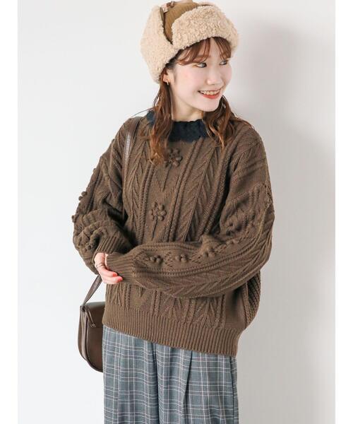 ehka sopo（エヘカソポ）の「花柄ケーブルプルオーバー（ニット