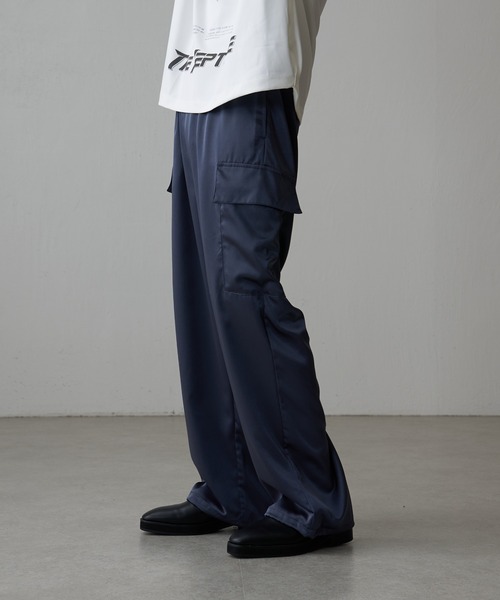 Lui's（ルイス）の「サテンカーゴパンツ（カーゴパンツ・メンズ・ライトグレー/ブラック/チャコールグレー・S/M）」の8枚目の写真