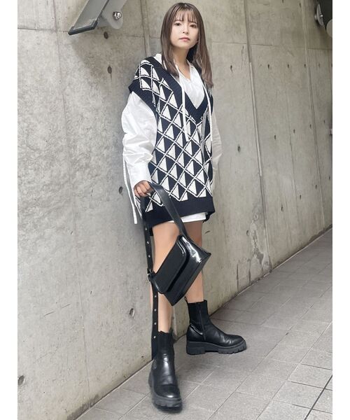 MURUA（ムルーア）の「2WAYベルトバッグ（ショルダーバッグ・レディース・ブラック/ブルー・FREE）」の5枚目の写真