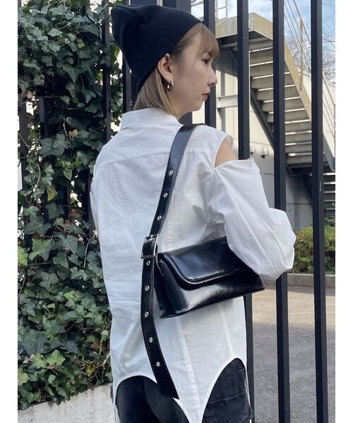 MURUA（ムルーア）の「2WAYベルトバッグ（ショルダーバッグ・レディース・ブラック/ブルー・FREE）」の15枚目の写真