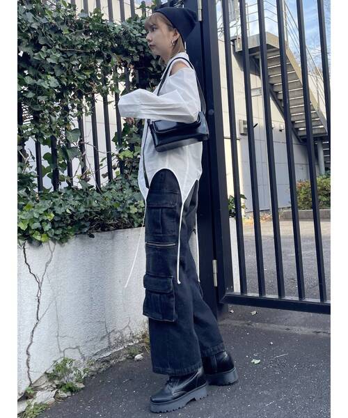 MURUA（ムルーア）の「2WAYベルトバッグ（ショルダーバッグ・レディース・ブラック/ブルー・FREE）」の16枚目の写真