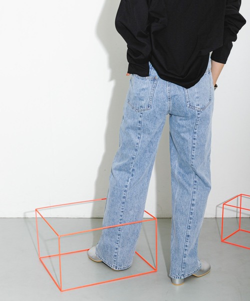 KBF（ケイビーエフ）の「ウエストデザインデニム（デニムパンツ・レディース・ライトブルー/ブルー・36/34/38）」の10枚目の写真