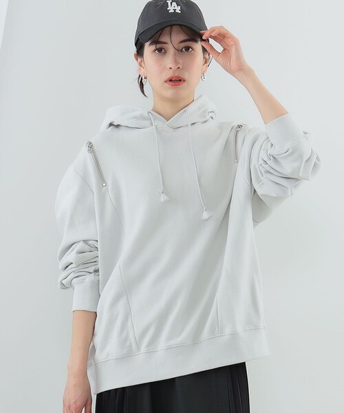 Ray BEAMS(レイビームス)の「Ray BEAMS / ショルダー ジップ フーディー(パーカー・レディース・ブラック/ライトグレー・ONE SIZE)」の6枚目の写真