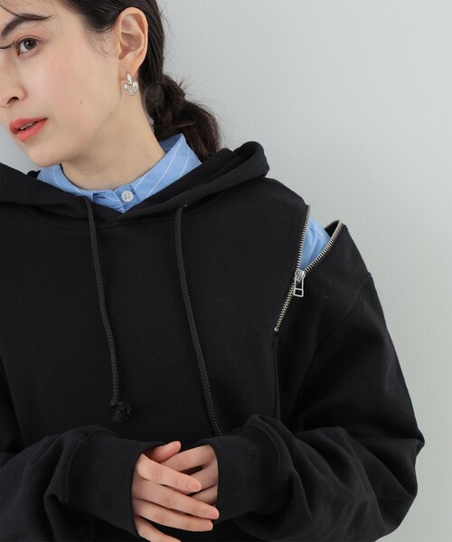 Ray BEAMS(レイビームス)の「Ray BEAMS / ショルダー ジップ フーディー(パーカー・レディース・ブラック/ライトグレー・ONE SIZE)」の13枚目の写真