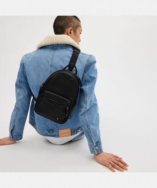 COACH（コーチ）の「チャーター パック（ボディバッグ/ウエストポーチ・メンズ・ブラック系その他・ONE）」の2枚目の写真