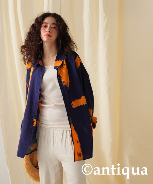 antiqua（アンティカ）の「ペイント柄シャツ（シャツ/ブラウス・レディース・ネイビー・FREE）」の4枚目の写真