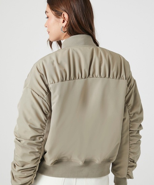 FOREVER 21(フォーエバー トゥエンティーワン)の「シャーリングブルソン(ブルゾン・レディース・ブラック/ベージュ・LARGE/MEDIUM)」の6枚目の写真