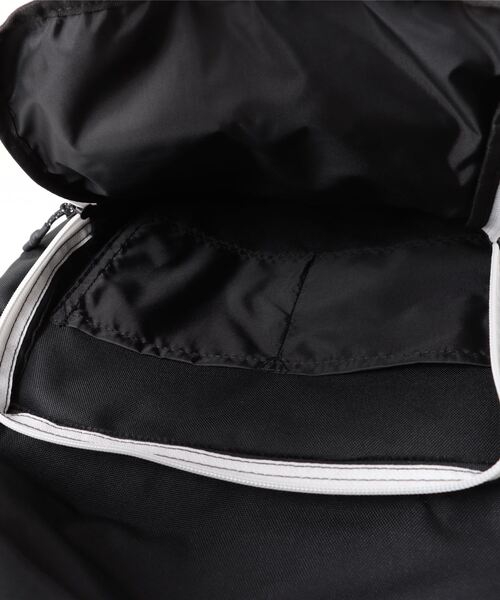 Champion（チャンピオン）の「Champion/チャンピオン マチルダ リュックサック B4サイズ 25L No.63811（バックパック/リュック・メンズ・ミント/ホワイト/ピンク・FREE）」の6枚目の写真