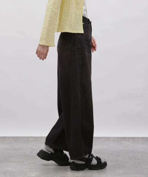 LAKOLE（ラコレ）の「カーブシルエットデニムパンツ / 112952（デニムパンツ・レディース・ブラック/ライトブルー/ブルー・SMALL/MEDIUM/LARGE）」の5枚目の写真