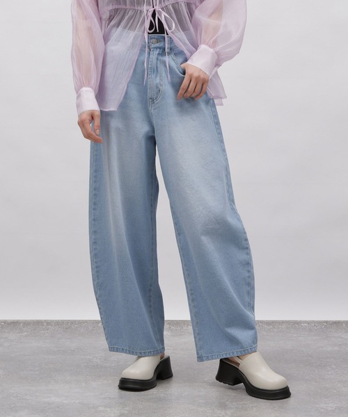 LAKOLE（ラコレ）の「カーブシルエットデニムパンツ / 112952（デニムパンツ・レディース・ブラック/ライトブルー/ブルー・SMALL/MEDIUM/LARGE）」の10枚目の写真