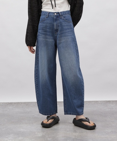 LAKOLE（ラコレ）の「カーブシルエットデニムパンツ / 112952（デニムパンツ・レディース・ブラック/ライトブルー/ブルー・SMALL/MEDIUM/LARGE）」の17枚目の写真