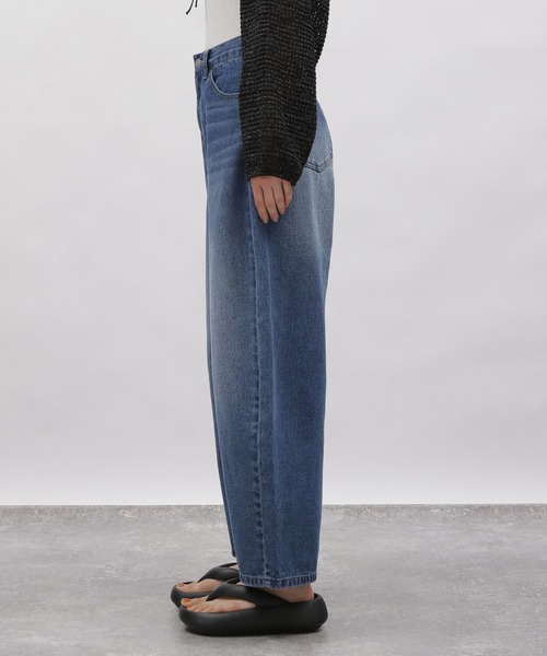 LAKOLE（ラコレ）の「カーブシルエットデニムパンツ / 112952（デニムパンツ・レディース・ブラック/ライトブルー/ブルー・SMALL/MEDIUM/LARGE）」の20枚目の写真