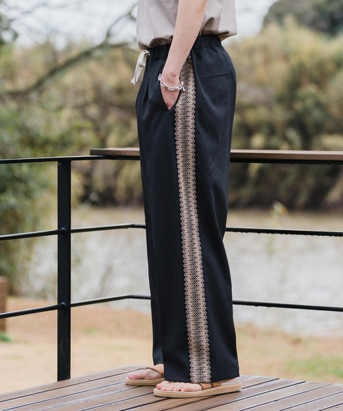 EDIFICE（エディフィス）の「シャンタン サイドライン ワイド イージーパンツ（その他パンツ・メンズ・ベージュ/ブラック・LARGE/MEDIUM）」の8枚目の写真