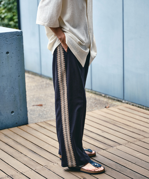 EDIFICE（エディフィス）の「シャンタン サイドライン ワイド イージーパンツ（その他パンツ・メンズ・ベージュ/ブラック・LARGE/MEDIUM）」の19枚目の写真