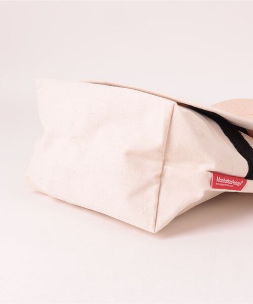 Manhattan Portage(マンハッタンポーテージ)の「Casual Messenger Bag JR FZP Canvas Lite 24(メッセンジャーバッグ・レディース・ブルー/ナチュラル・SMALL)」の18枚目の写真
