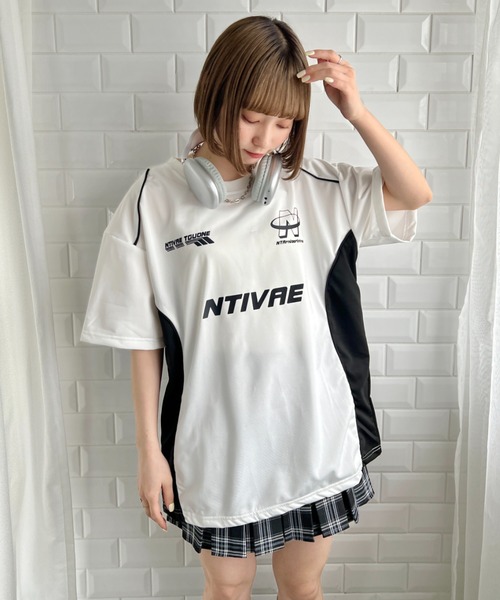 √nuage(ルートニュアージュ)の「ユニフォームナンバーゲームTシャツ(Tシャツ/カットソー・レディース・ブラック/ホワイト・XL/M)」の1枚目の写真