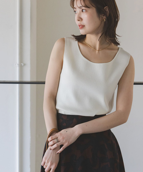 【NOBLE】2WAY ネックニット Noble（ノーブル）の「PEAKS総針2WAYネックニット（タンクトップ