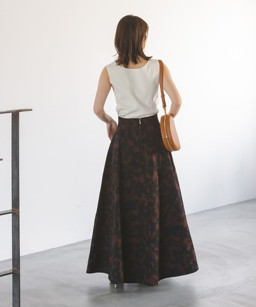 Noble（ノーブル）の「PEAKS総針2WAYネックニット（タンクトップ・レディース・ホワイト/グリーン/ブラック・FREE）」の12枚目の写真