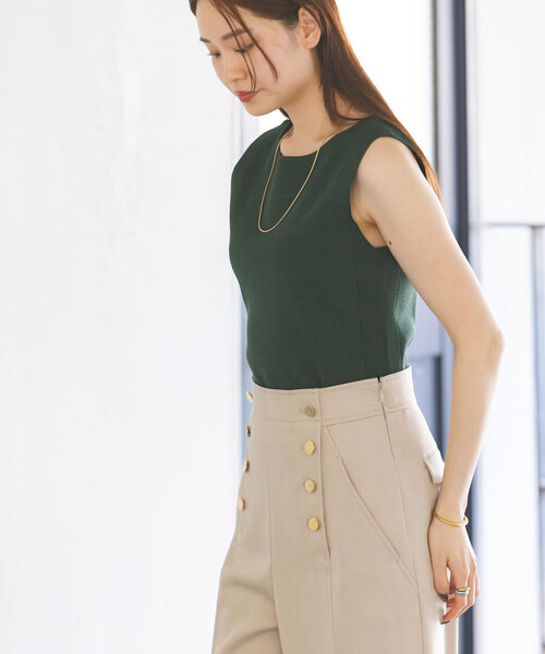 Noble（ノーブル）の「PEAKS総針2WAYネックニット（タンクトップ・レディース・ホワイト/グリーン/ブラック・FREE）」の10枚目の写真