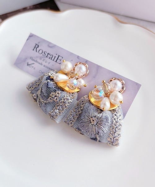 tone（トーン）の「【RosraiE】ブルーインド刺繍リボンタッセル ピアス(MA)（ピアス（両耳用）・レディース・ゴールド・FREE）」の3枚目の写真
